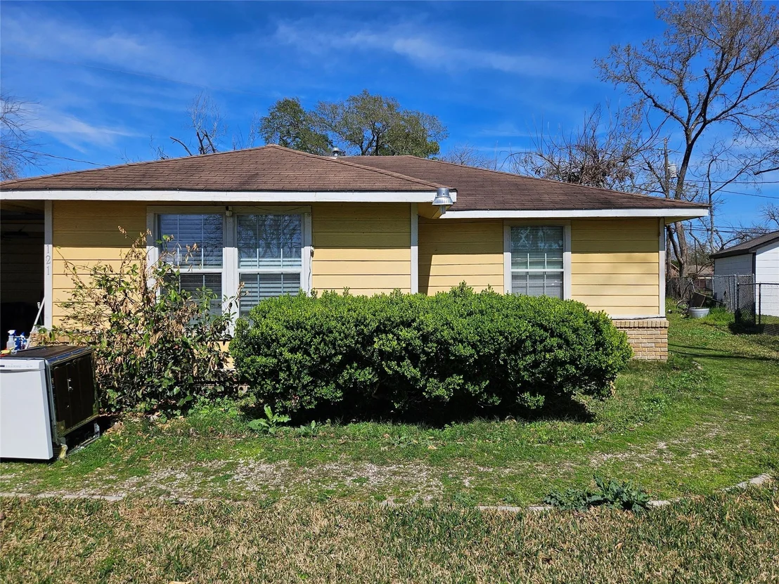 Photo of 121 Norview Drive