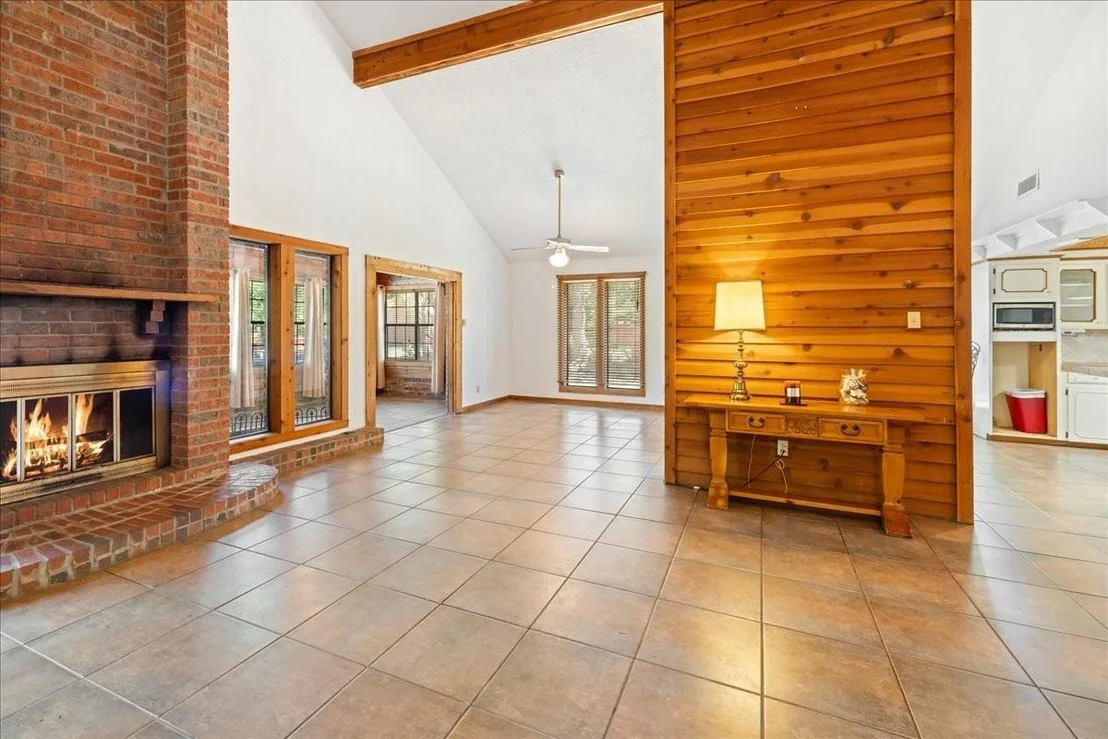 Photo of 642 Meadow Lane