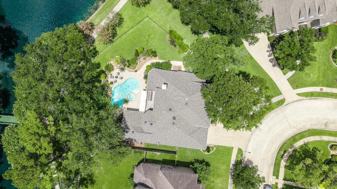 Photo of 15823 Lake Loop Drive