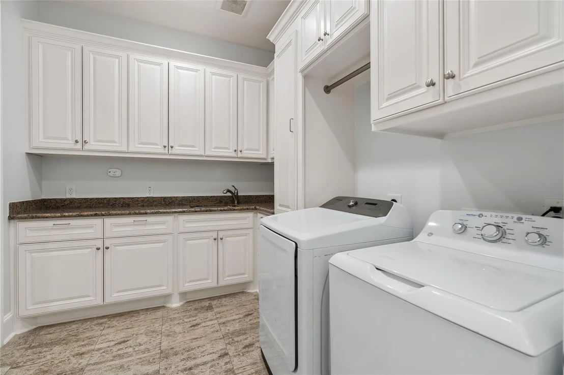 Photo of 2329 Willowby Drive