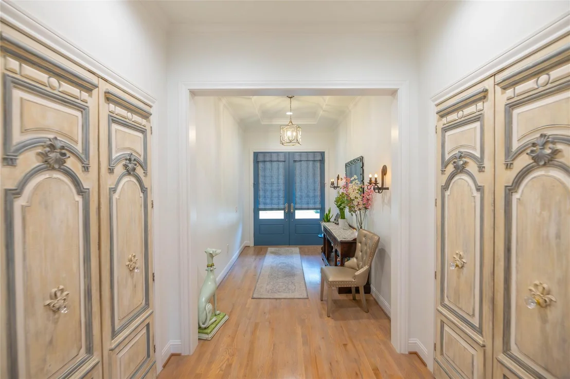 Photo of 10614 Moonlight Drive