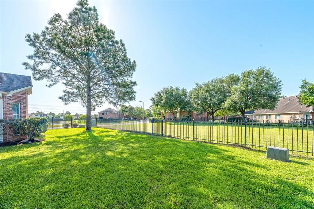 Photo of 17003 Nautical Pointe Lane