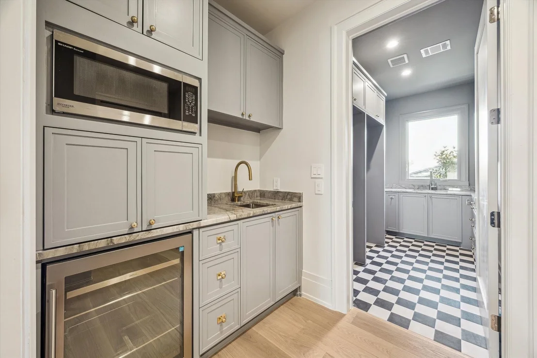 Photo of 3717 Chevy Chase Drive