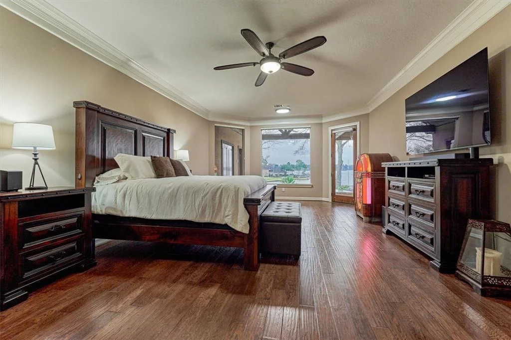 Photo of 1010 The Cliffs Boulevard