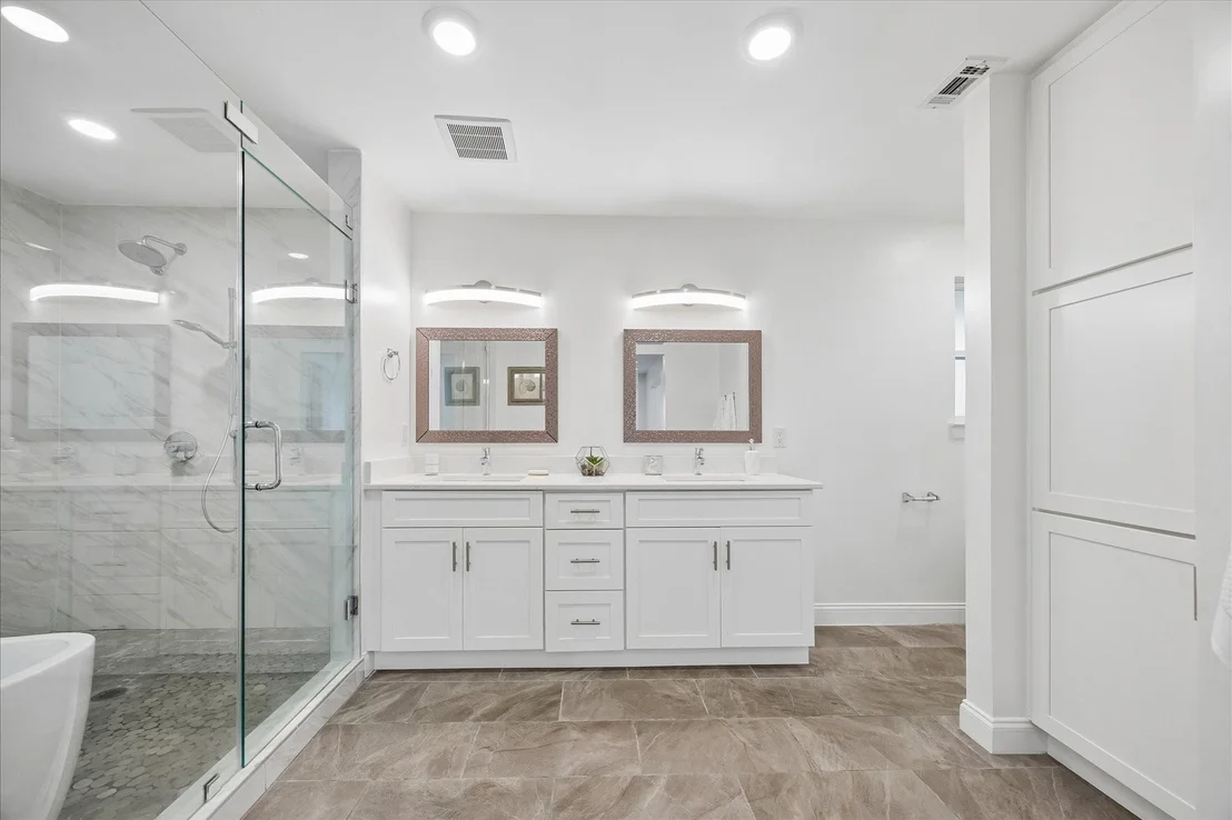 Photo of 10602 Riverview Drive