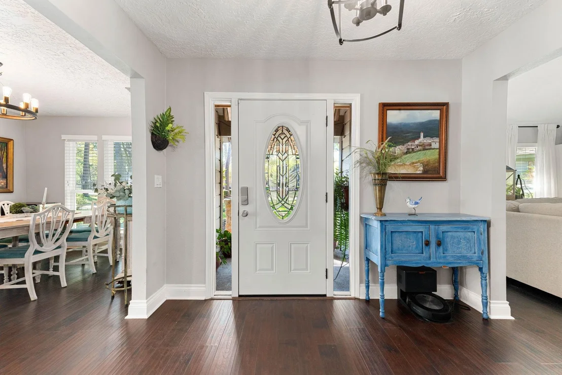 Photo of 8207 Colonial Oaks Lane