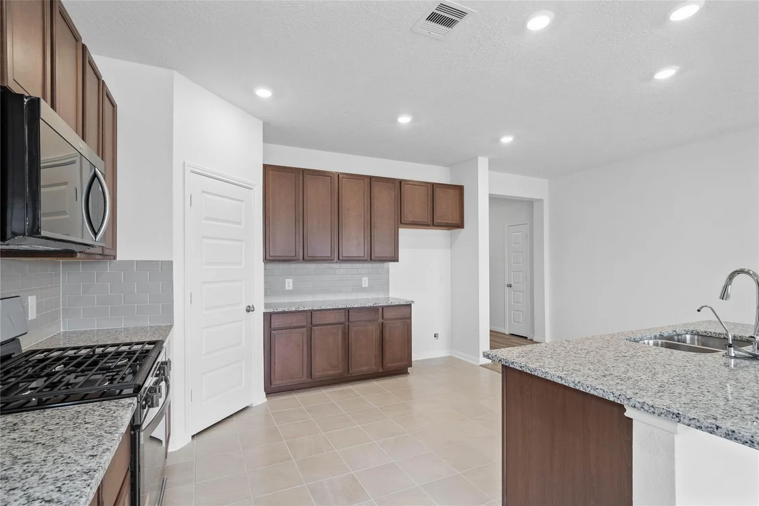 Photo of 18218 Spruce Cottage Drive