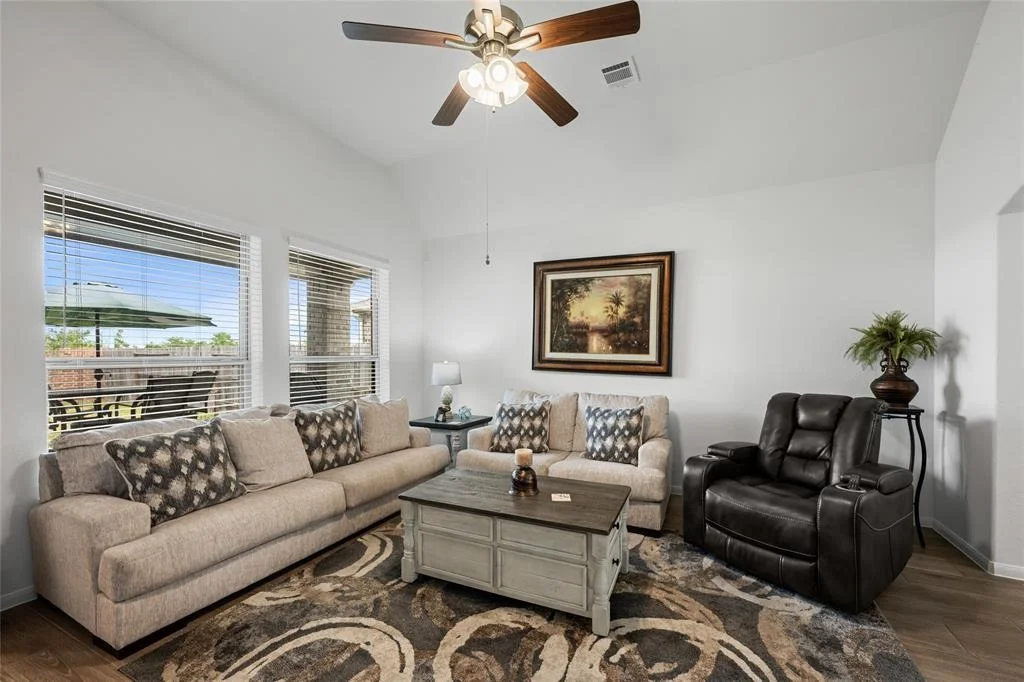 Photo of 1715 Warm Breeze Drive
