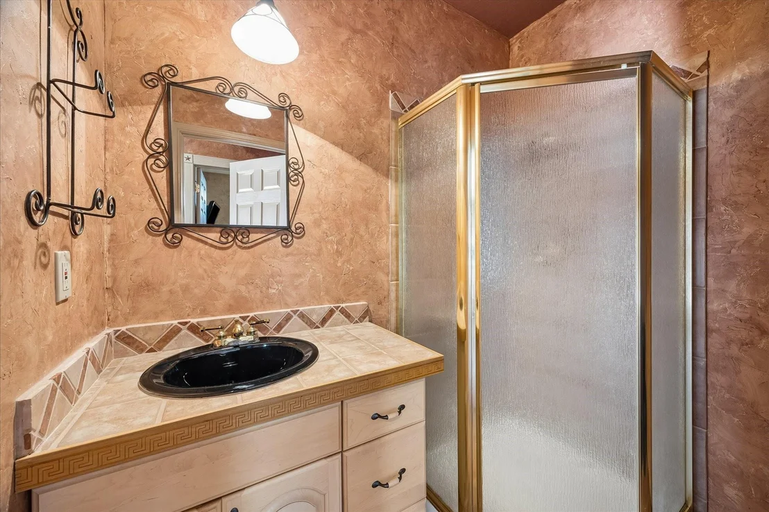 Photo of 1835 Raintree Circle