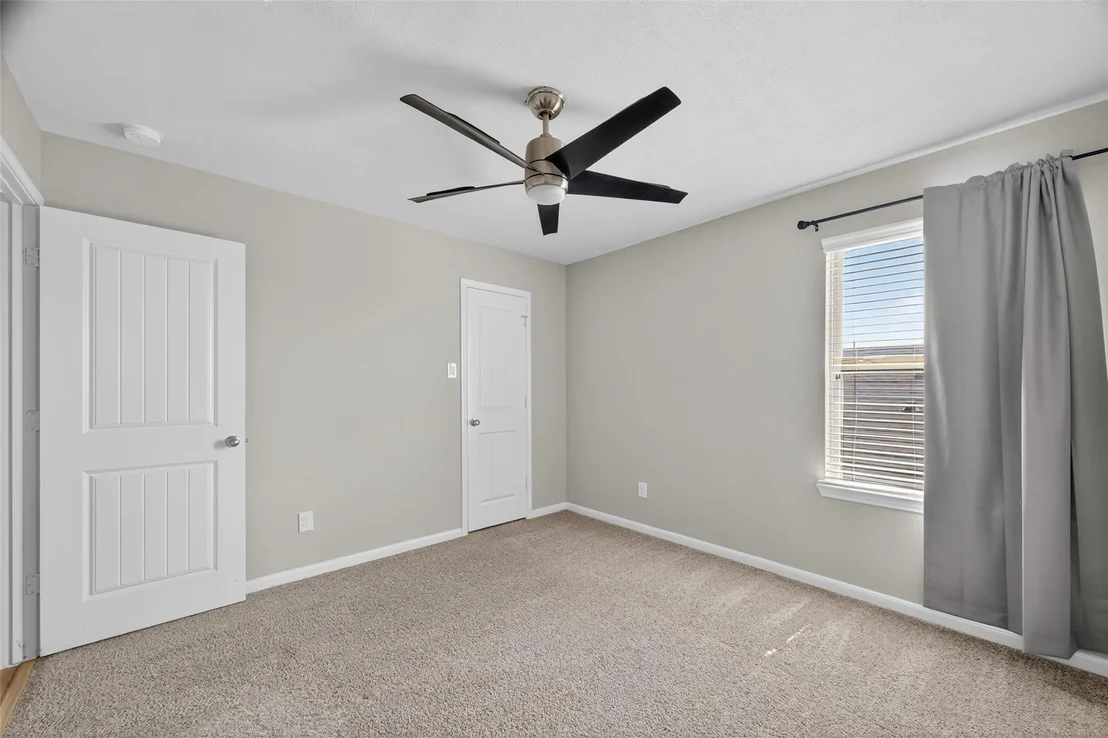 Photo of 718 Harvest Bluff Drive