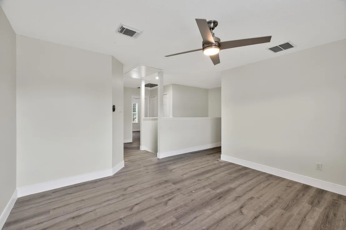 Photo of 918 Ivycroft Lane