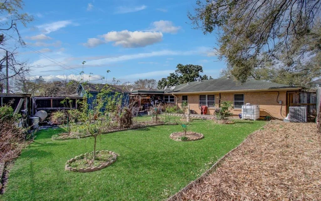 Photo of 5425 Viking Drive