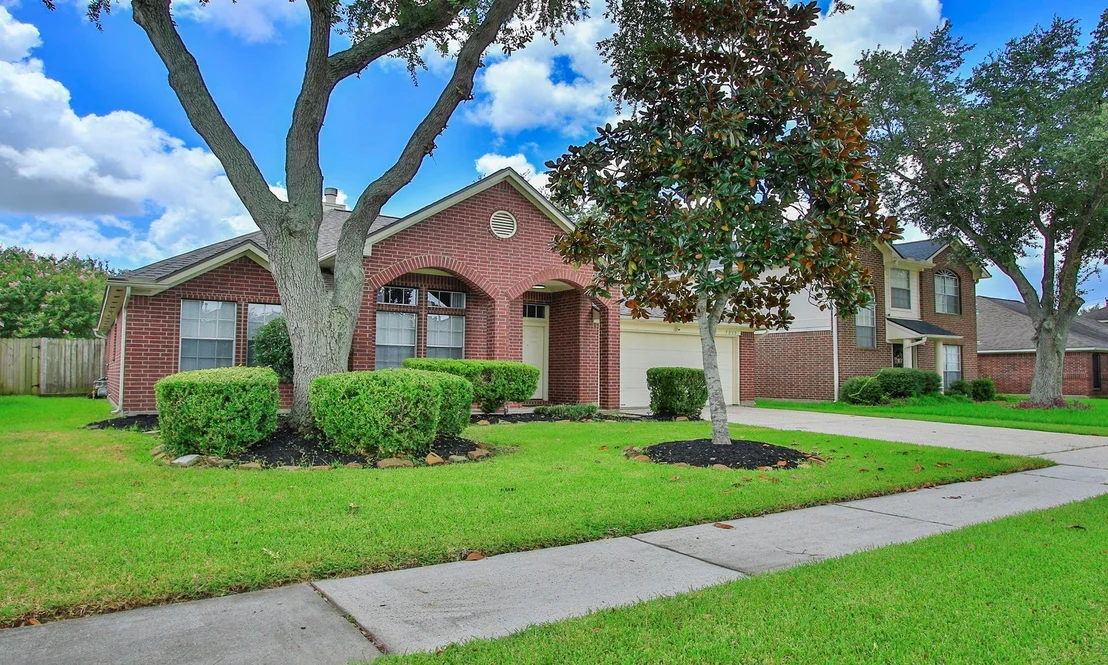 Photo of 5013 Parkcrest Drive