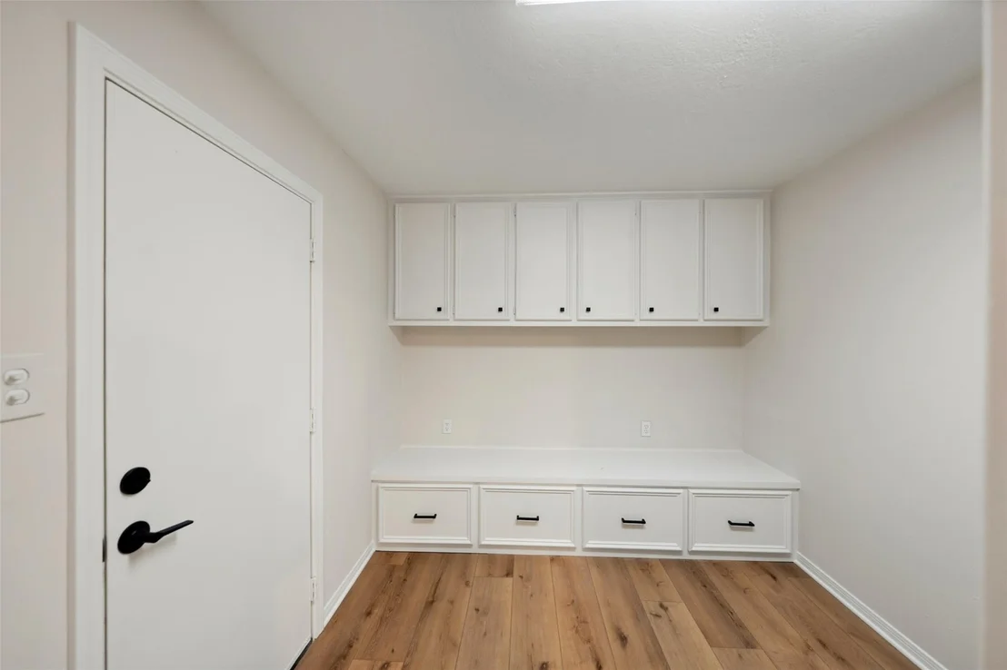 Photo of 6979 Breezy Point