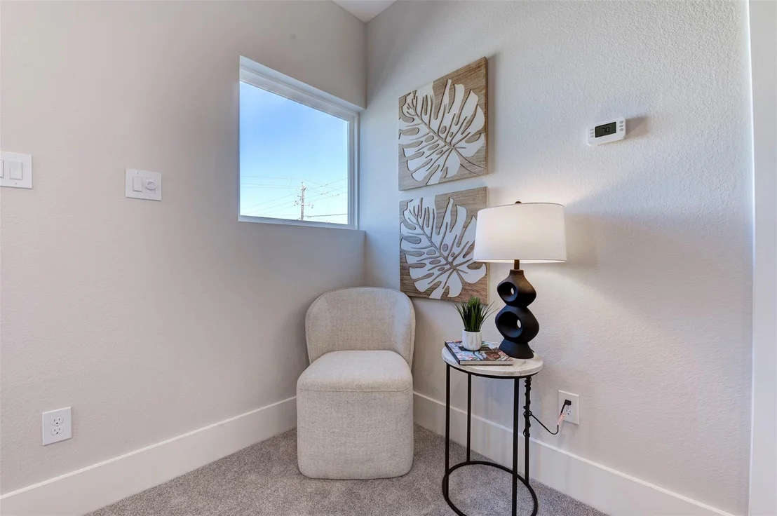Photo of 5128 Rosslyn Road
