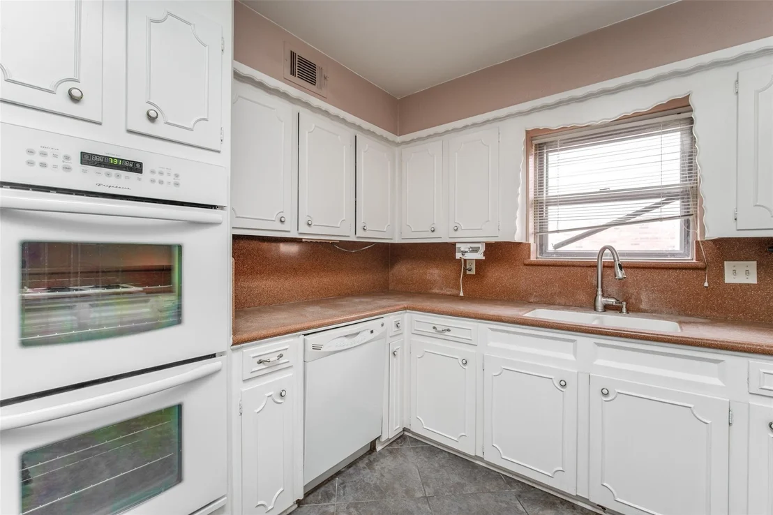 Photo of 1107 Pear Tree Lane