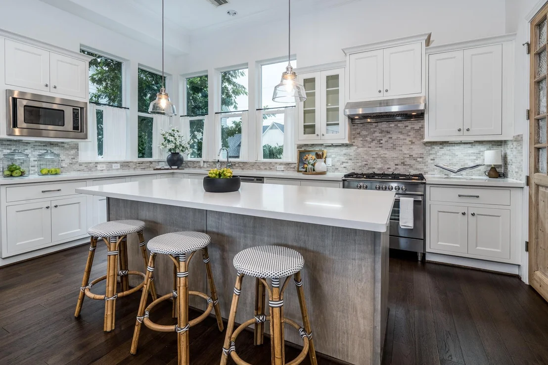 Photo of 8624 Emnora Lane