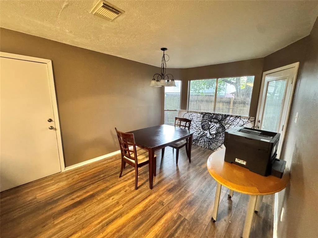 Photo of 2702 Dovewood Lane