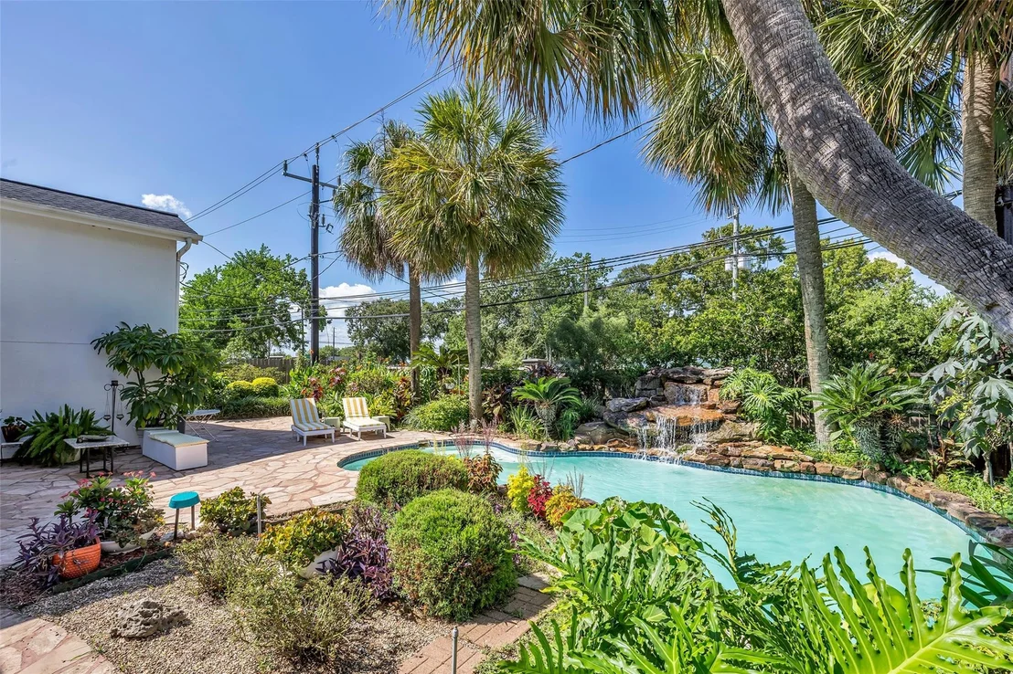 Photo of 107 Shirleen Drive