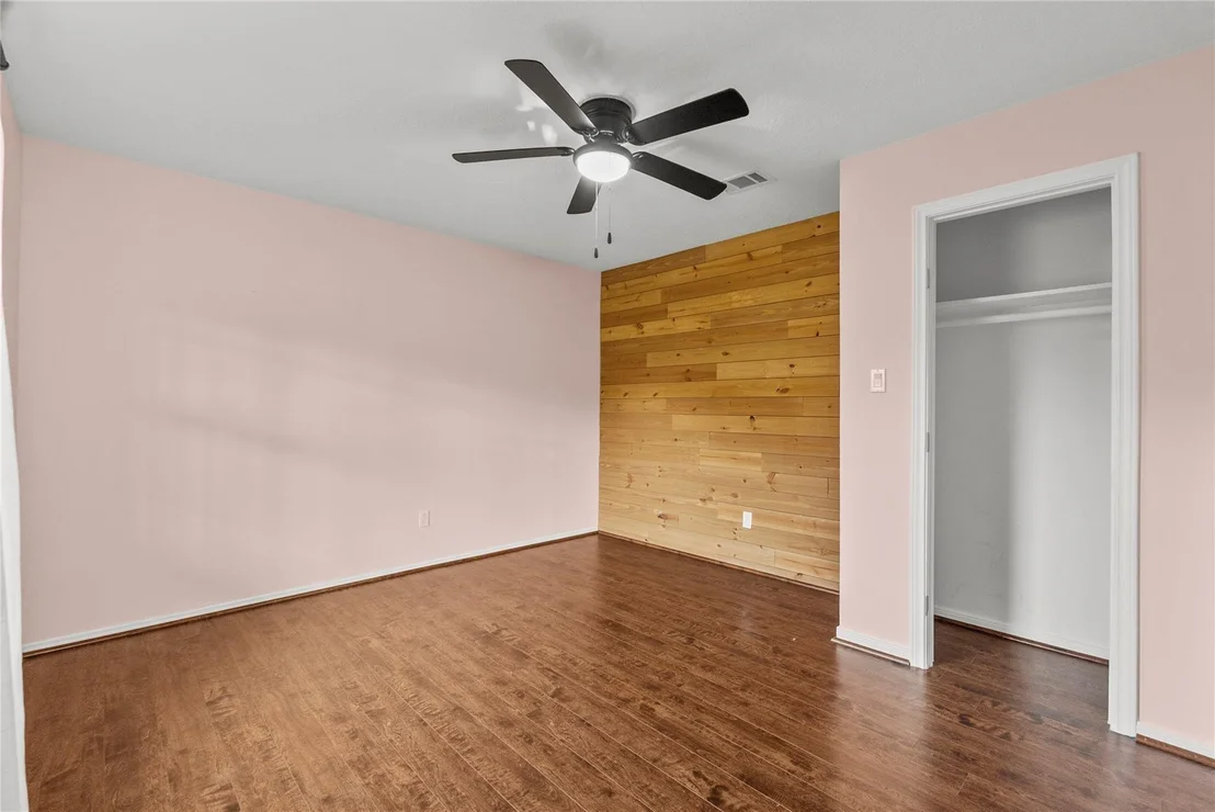 Photo of 14621 Cedar Street