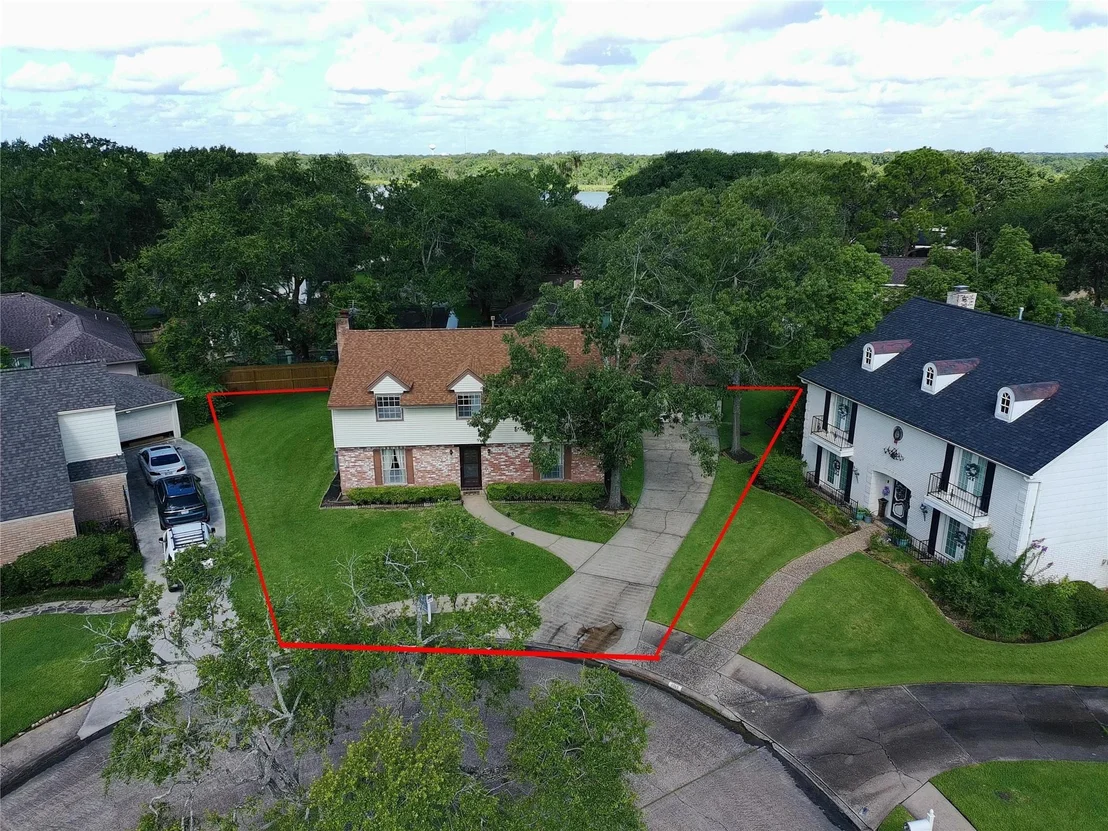 Photo of 1015 Devonport Lane
