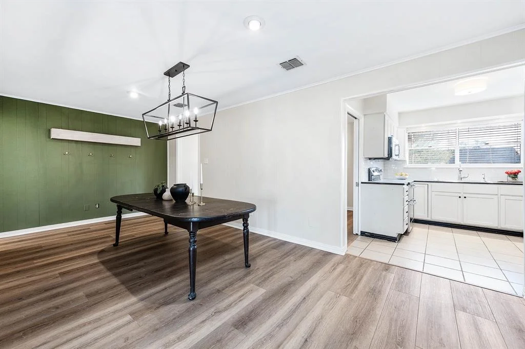 Photo of 10451 Rustic Gate Road