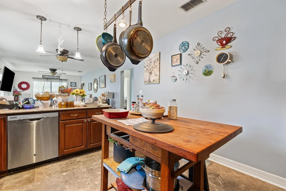 Photo of 809 Howard Street