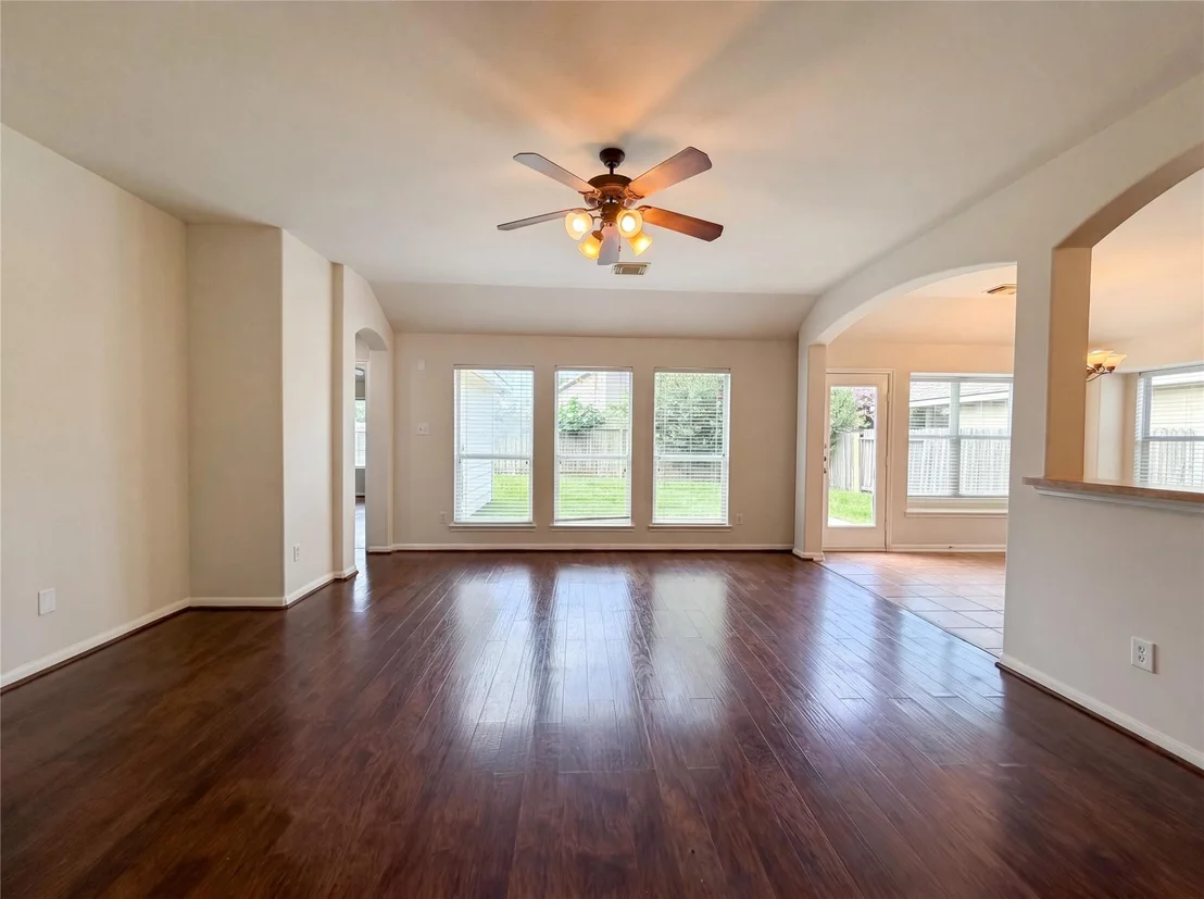 Photo of 6843 Tammany Manor Lane