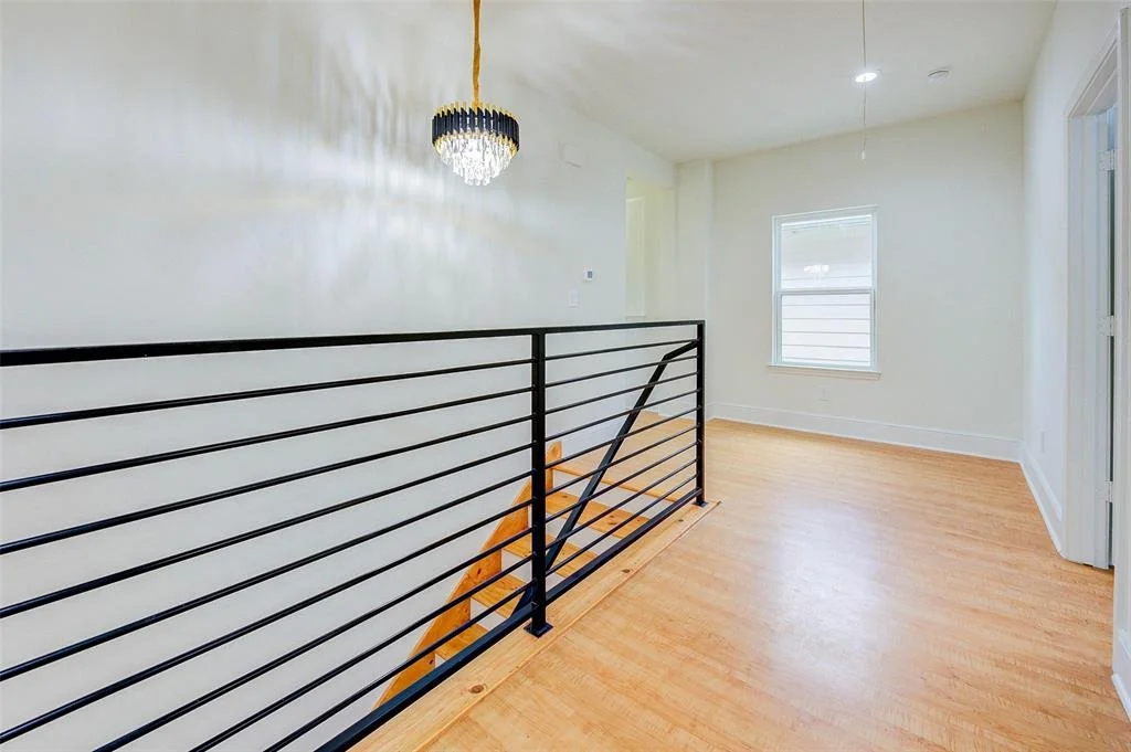 Photo of 3634 Dreyfus Avenue