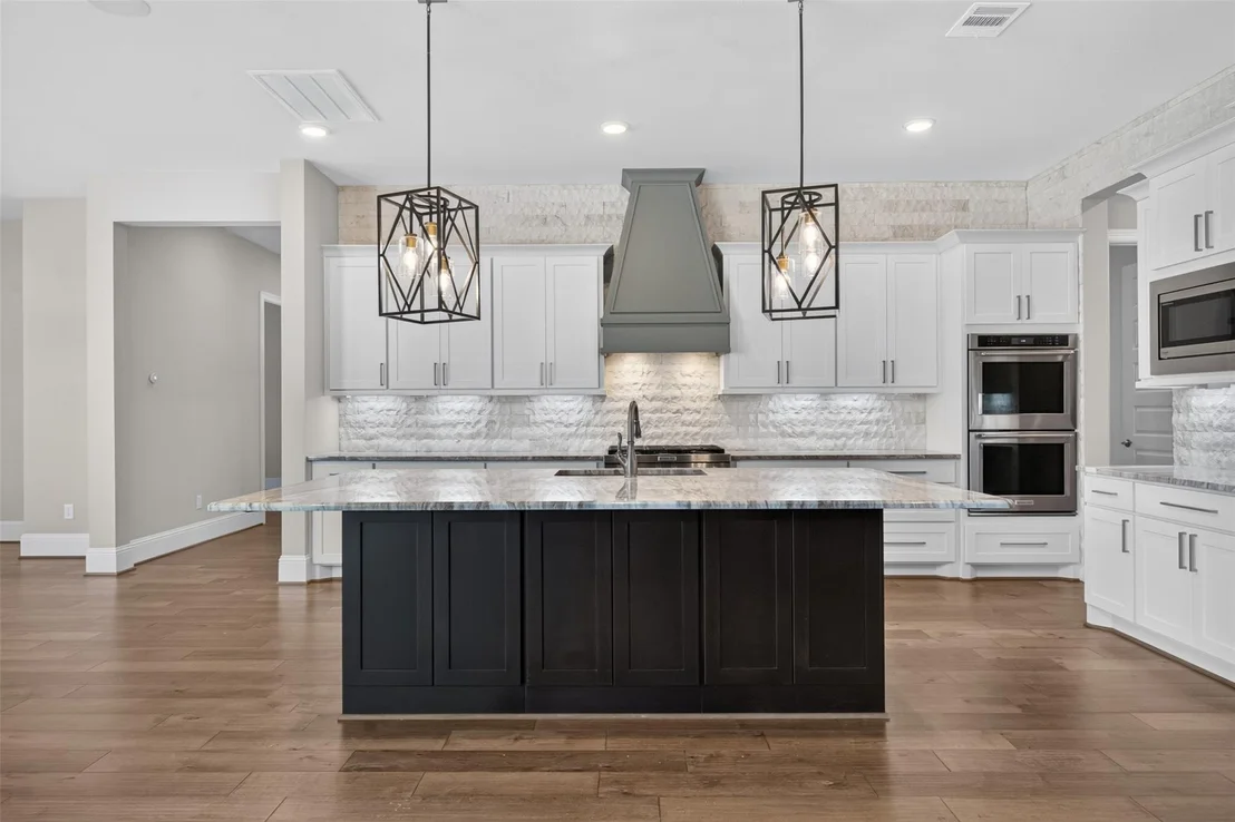 Photo of 31424 Creekside Oaks Lane