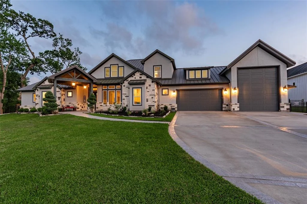 Photo of 5707 Windmill Lane