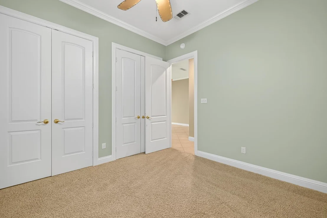 Photo of 2242 Marina Way