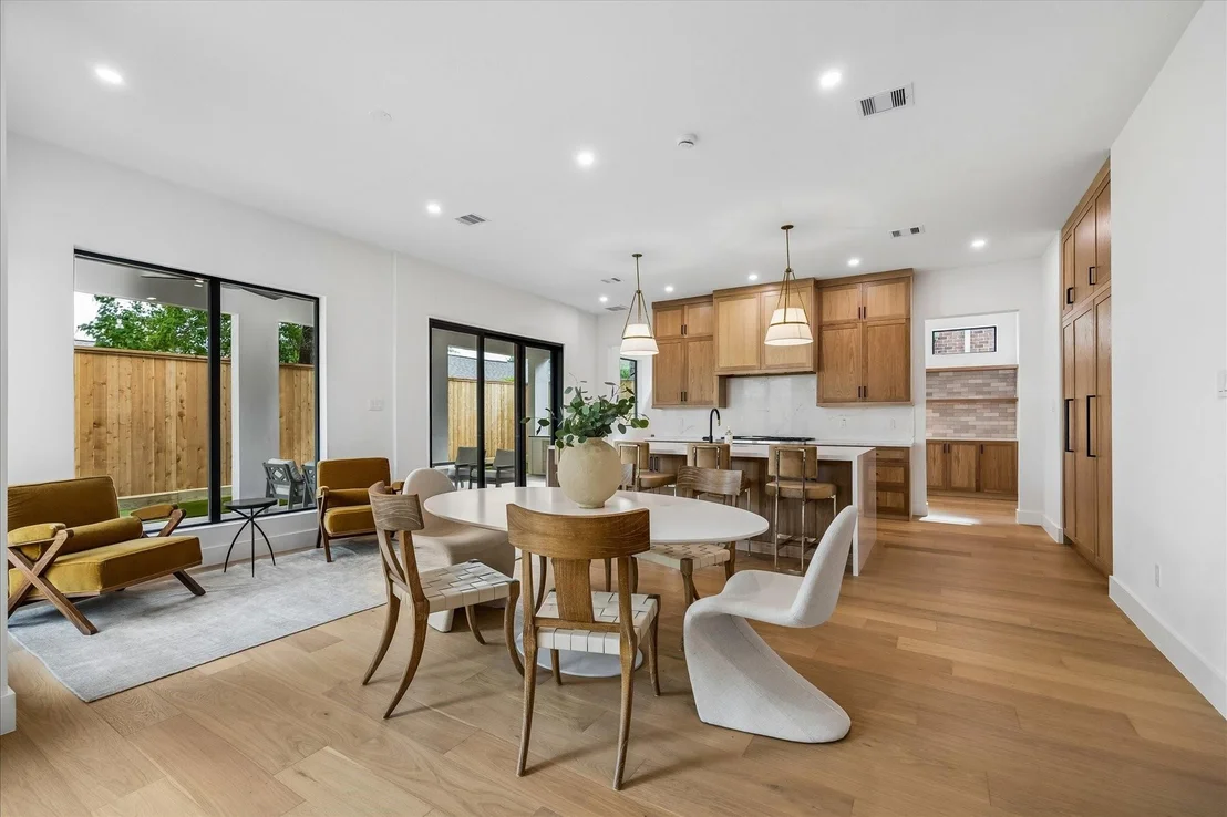 Photo of 6213 Overbrook Lane