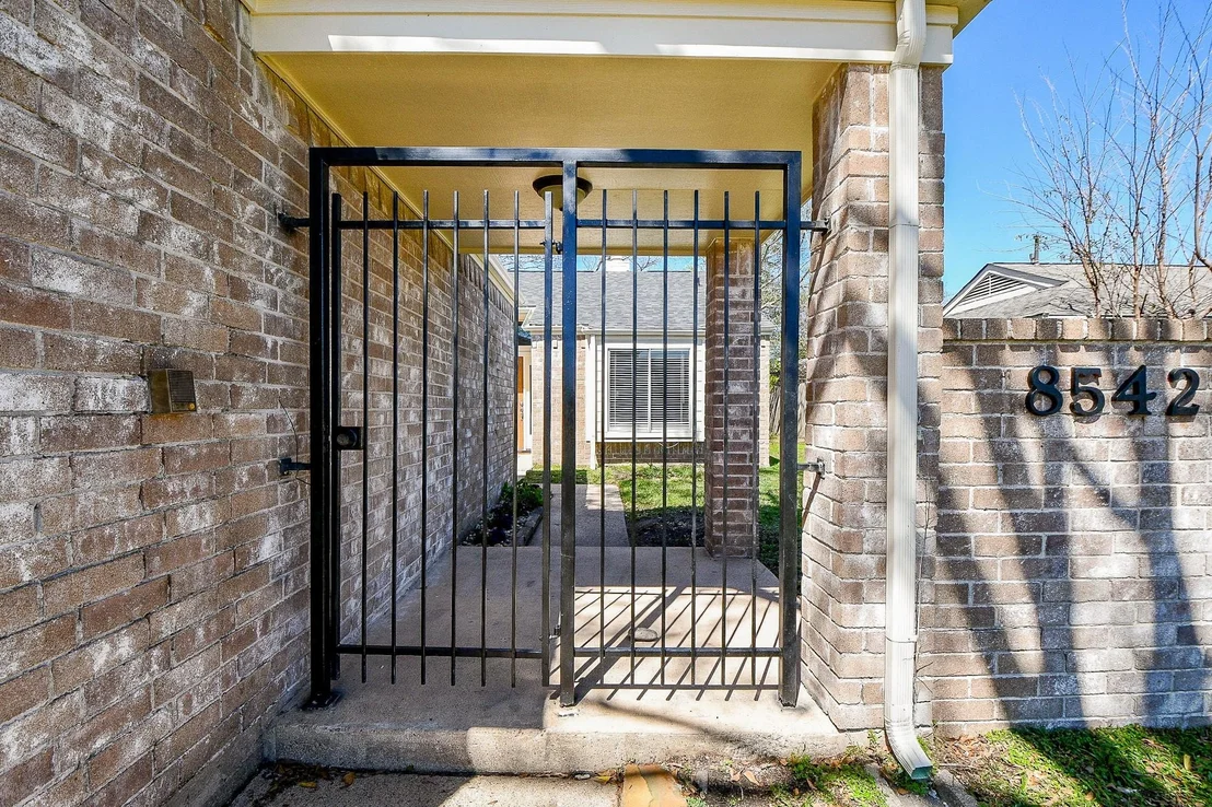 Photo of 18542 Trail Bend Lane