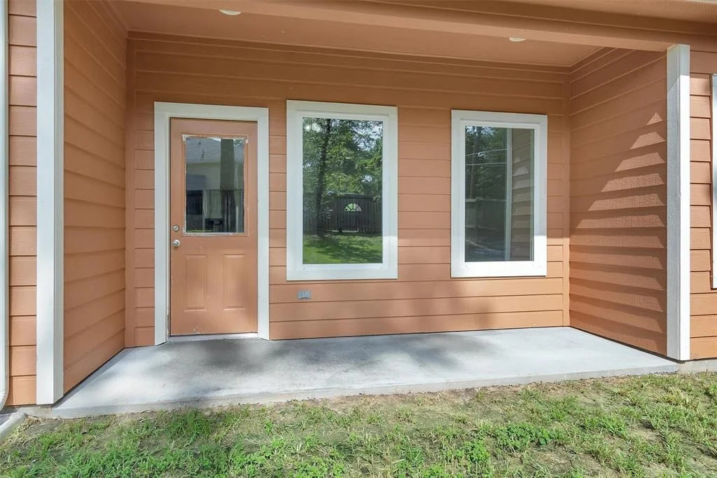 Photo of 15704 Sycamore Drive