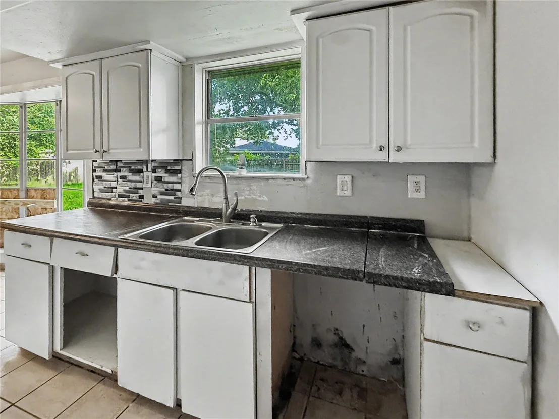 Photo of 5003 Live Oak Drive