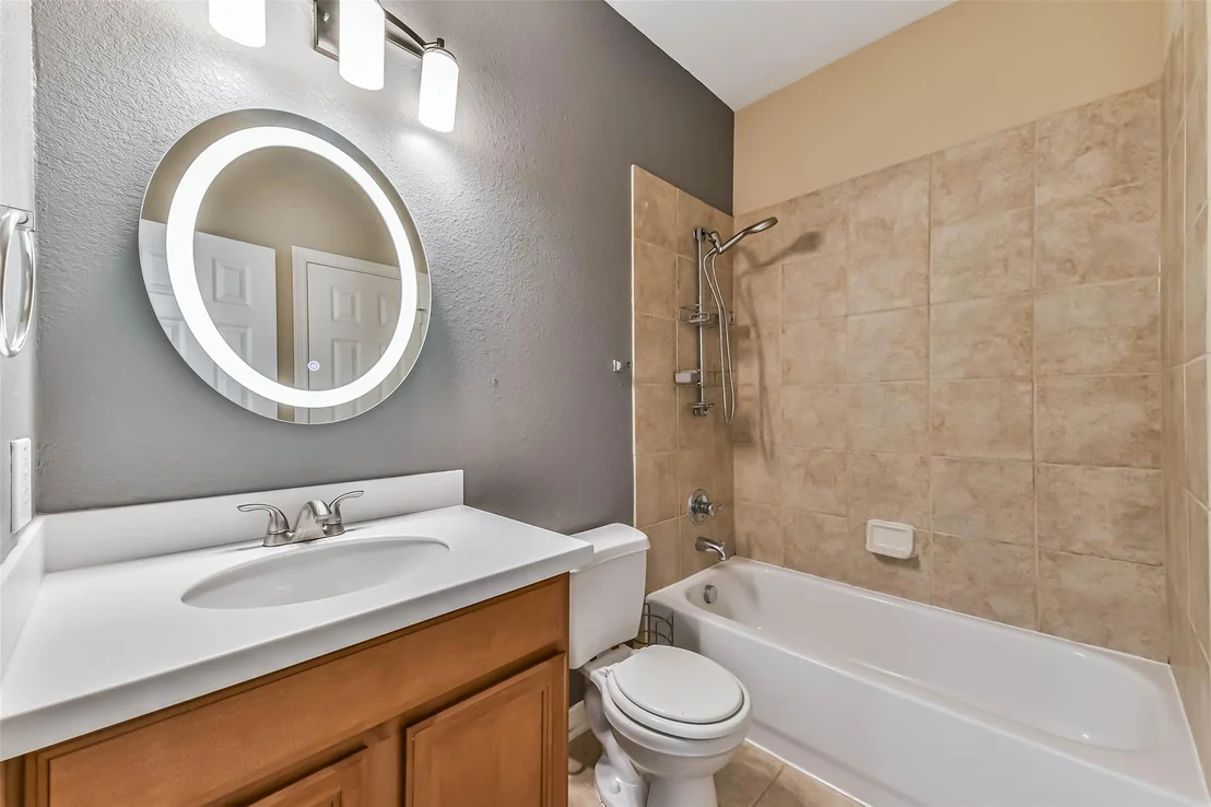 Photo of 2425 Harbor Chase Drive