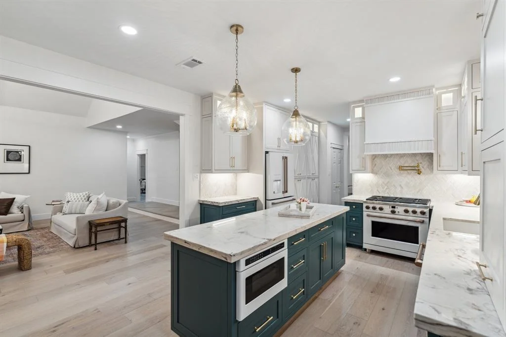 Photo of 407 Sandy Bluff