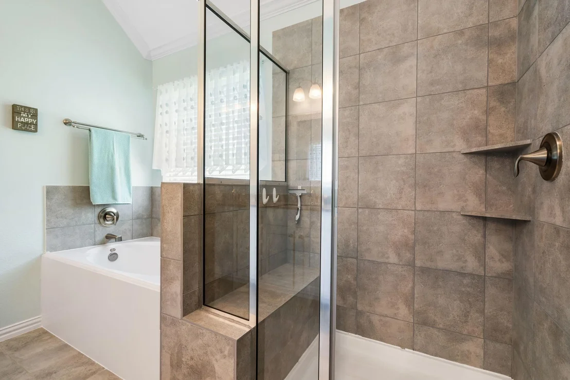 Photo of 2204 Golden Laurel Drive