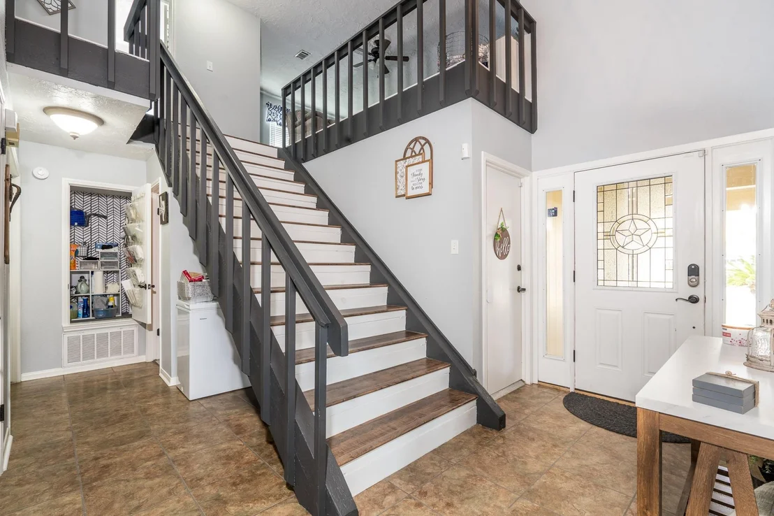 Photo of 7119 Sandy Knolls Drive