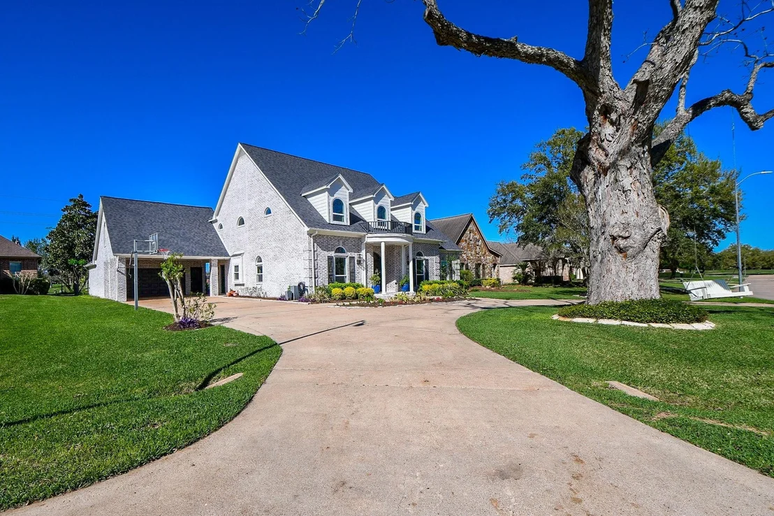 Photo of 4703 Wentworth Drive