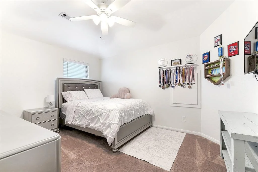 Photo of 115 White Wing Lane