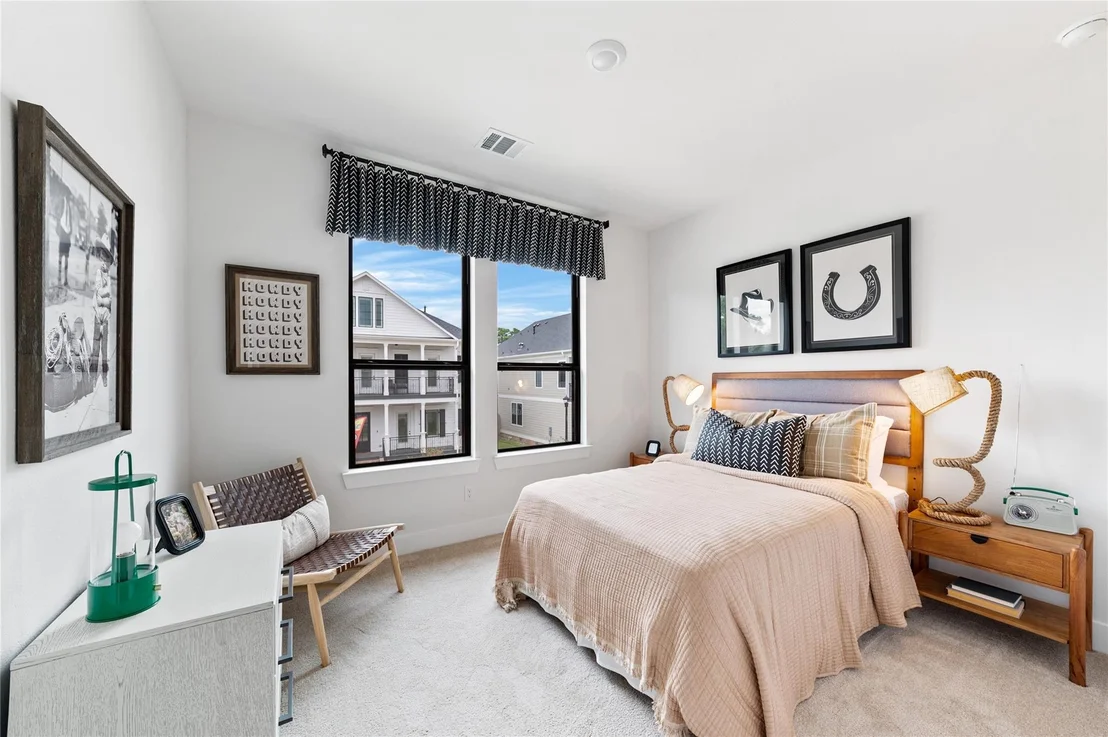 Photo of 324 Forest Reserve Place