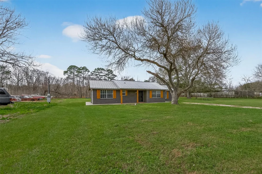Photo of 25409 Pebble Drive
