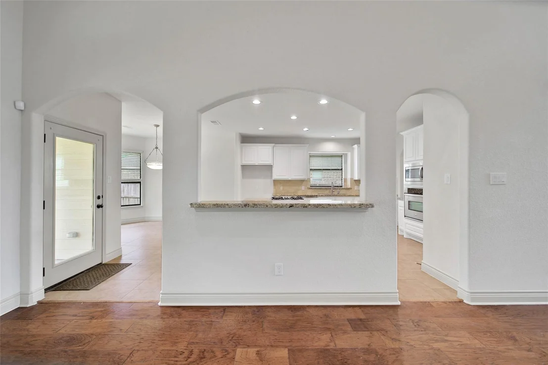 Photo of 40503 Manor Drive