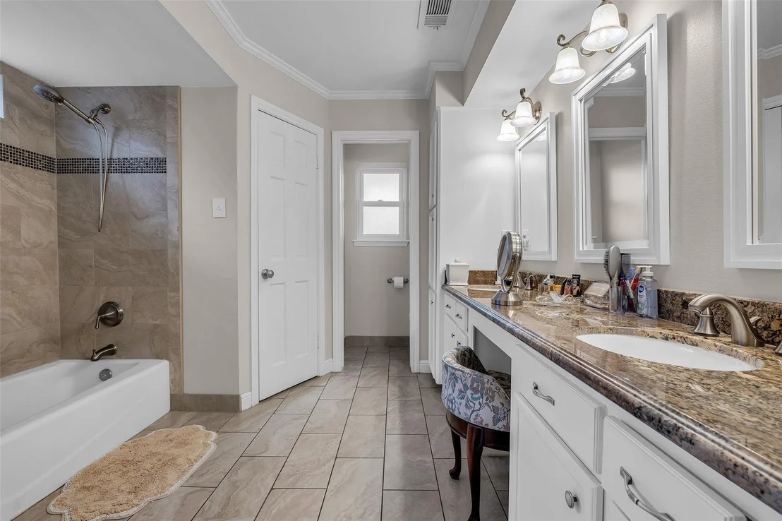 Photo of 18019 Shadow Valley Drive