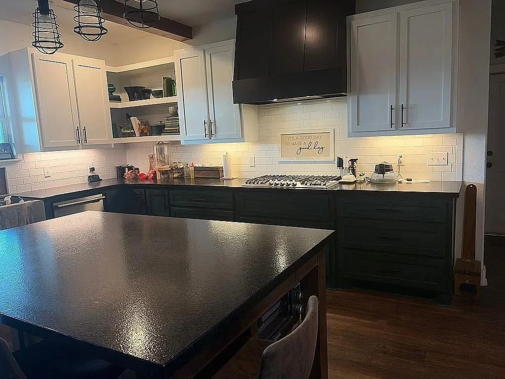 Photo of 1143 Angus Trail