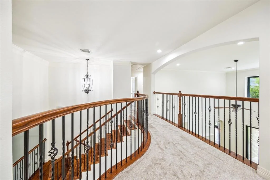 Photo of 11 Glistening Pond Place