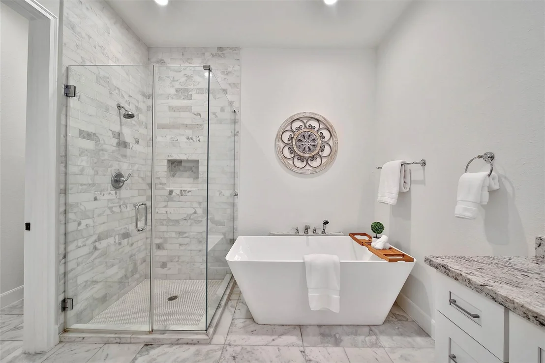 Photo of 1302 Avon Way