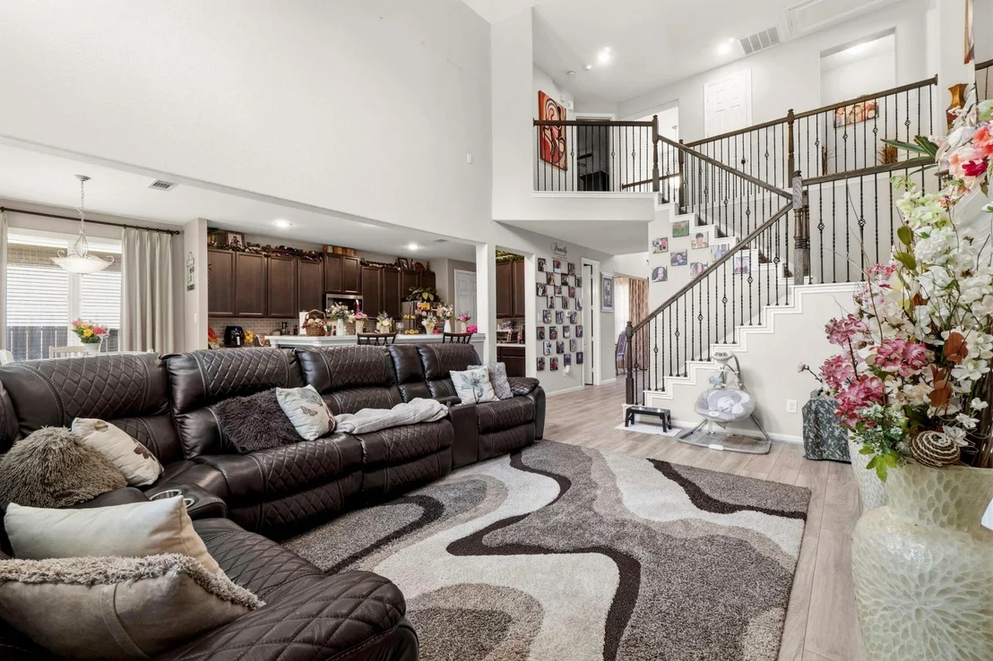Photo of 30985 Laurel Creek Lane